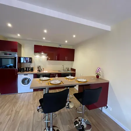 Apartment Paris Disneyland Centre-ville, Parking, Au Coeur De L'aviron Vaires-sur-Marne