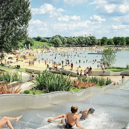 Paris Disneyland Centre-ville, Parking, Au Coeur De L'aviron * Vaires-sur-Marne